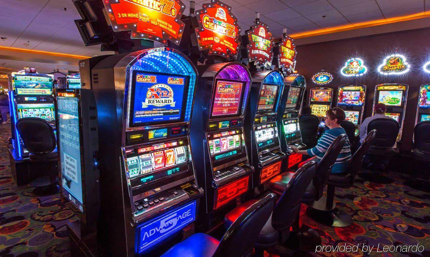 Apache Casino Hotel Lawton Exteriör bild